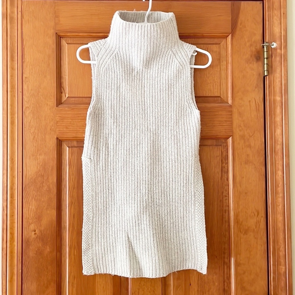 WILFRED ARITZIA sweater size XXS grey knit tunic sleeveless Italian yarn